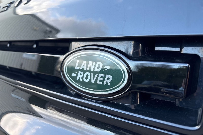 2025 (75) LAND ROVER DEFENDER 3.0 D250 X-Dynamic SE 110 5dr Auto 5168294