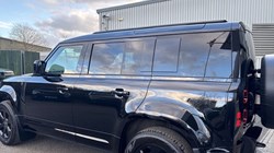 2025 (75) LAND ROVER DEFENDER 3.0 D250 X-Dynamic SE 110 5dr Auto 5168300
