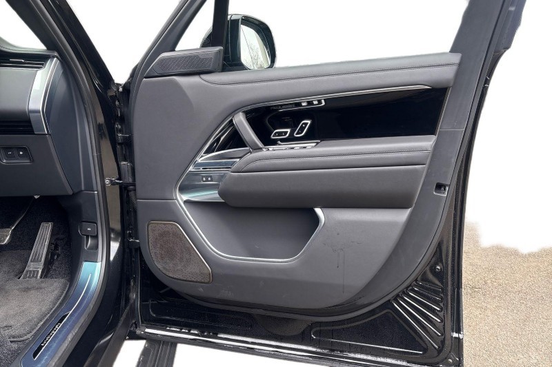 2025 (75) LAND ROVER RANGE ROVER 3.0 P550e Autobiography 4dr Auto 5123881