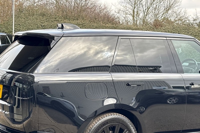2025 (75) LAND ROVER RANGE ROVER 3.0 P550e Autobiography 4dr Auto 5123913