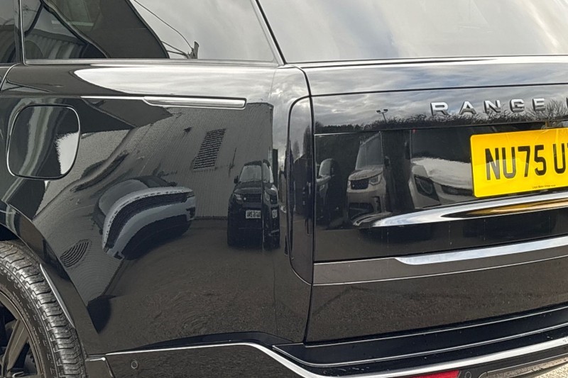 2025 (75) LAND ROVER RANGE ROVER 3.0 P550e Autobiography 4dr Auto 5123877