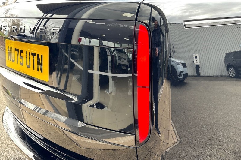2025 (75) LAND ROVER RANGE ROVER 3.0 P550e Autobiography 4dr Auto 5123909