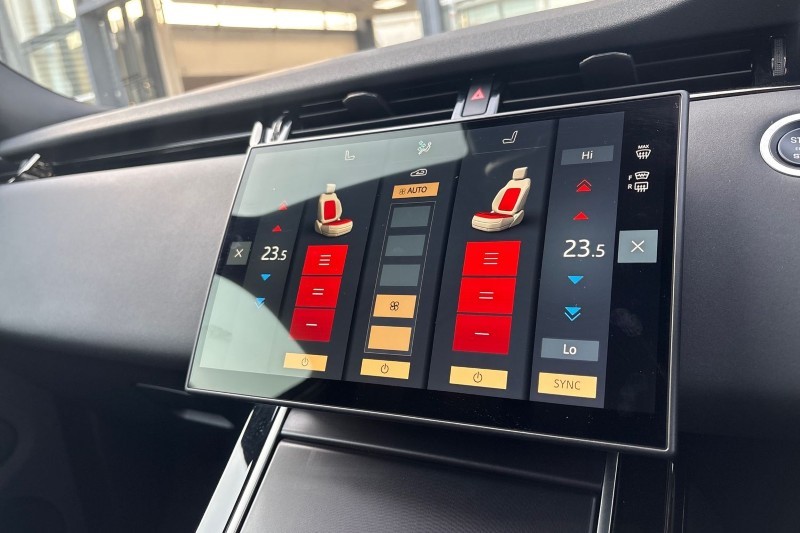 2025 (75) LAND ROVER RANGE ROVER EVOQUE 2.0 D200 Dynamic SE 5dr Auto 5205738