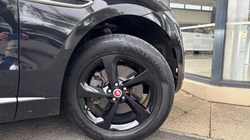 2022 (22) JAGUAR F-PACE 2.0 D200 R-Dynamic S 5dr Auto AWD 4638196