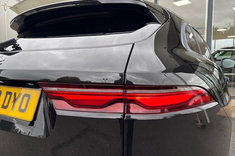 2022 (22) JAGUAR F-PACE 2.0 D200 R-Dynamic S 5dr Auto AWD 4638194