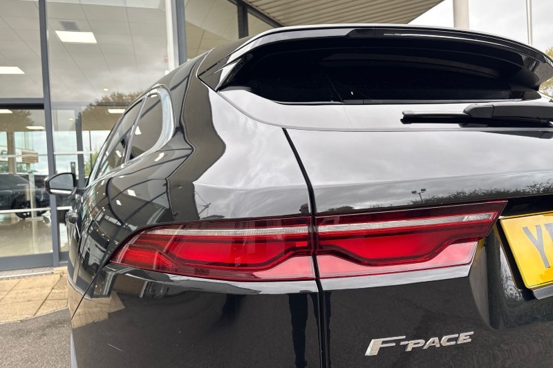 2022 (22) JAGUAR F-PACE 2.0 D200 R-Dynamic S 5dr Auto AWD 4638162
