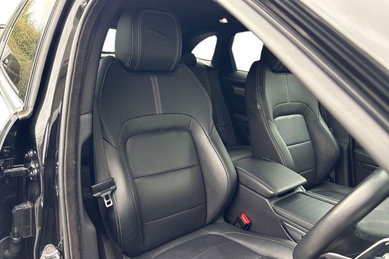 2022 (22) JAGUAR F-PACE 2.0 D200 R-Dynamic S 5dr Auto AWD 4638170