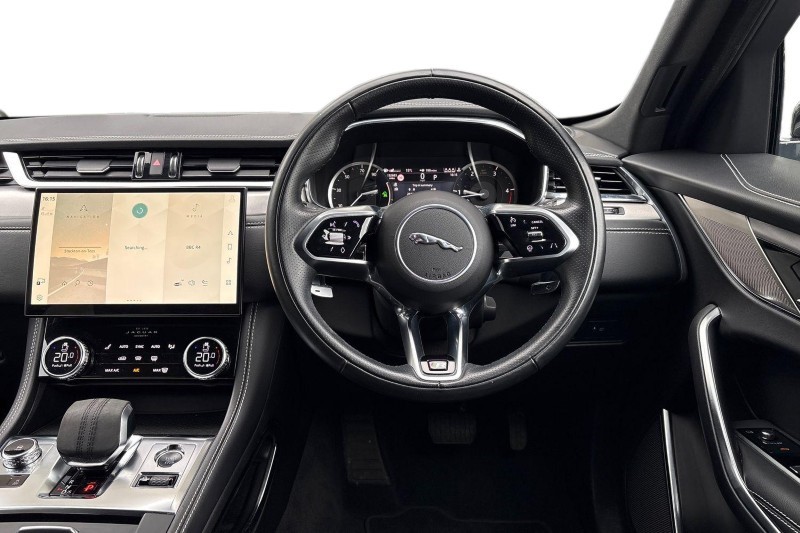 2022 (22) JAGUAR F-PACE 2.0 D200 R-Dynamic S 5dr Auto AWD 4638158