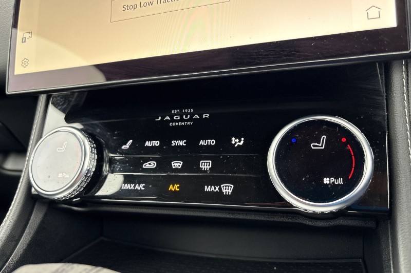 2022 (22) JAGUAR F-PACE 2.0 D200 R-Dynamic S 5dr Auto AWD 4638180