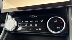 2022 (22) JAGUAR F-PACE 2.0 D200 R-Dynamic S 5dr Auto AWD 4638180