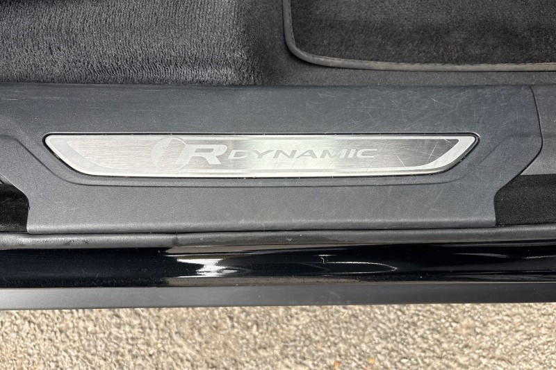 2022 (22) JAGUAR F-PACE 2.0 D200 R-Dynamic S 5dr Auto AWD 4638185