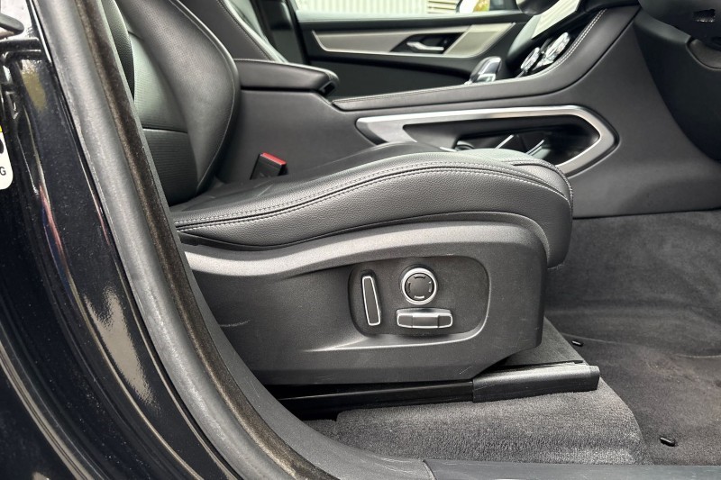 2022 (22) JAGUAR F-PACE 2.0 D200 R-Dynamic S 5dr Auto AWD 4638168