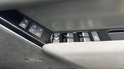 2024 (24) LAND ROVER RANGE ROVER VELAR 2.0 D200 MHEV Dynamic SE 5dr Auto 4661954