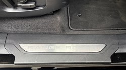 2024 (24) LAND ROVER RANGE ROVER VELAR 2.0 D200 MHEV Dynamic SE 5dr Auto 4661972