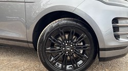 2024 (24) LAND ROVER RANGE ROVER EVOQUE 1.5 P300e Dynamic SE 5dr Auto 4669850