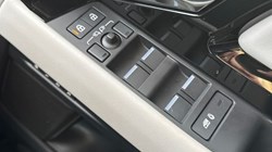 2025 (75) LAND ROVER RANGE ROVER EVOQUE 2.0 D200 Dynamic SE 5dr Auto 5195993