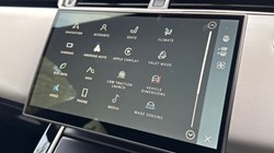 2025 (75) LAND ROVER RANGE ROVER EVOQUE 2.0 D200 Dynamic SE 5dr Auto 5196000