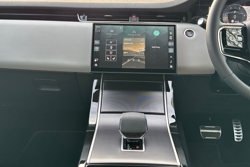 2025 (75) LAND ROVER RANGE ROVER EVOQUE 2.0 D200 Dynamic SE 5dr Auto 5195985