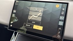 2025 (75) LAND ROVER RANGE ROVER EVOQUE 2.0 D200 Dynamic SE 5dr Auto 5196002