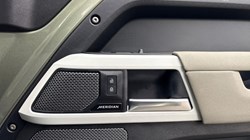 2023 (23) LAND ROVER DEFENDER 3.0 D250 X-Dynamic HSE 90 3dr Auto 4660906