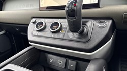 2023 (23) LAND ROVER DEFENDER 3.0 D250 X-Dynamic HSE 90 3dr Auto 4660896