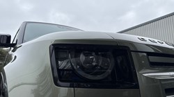 2023 (23) LAND ROVER DEFENDER 3.0 D250 X-Dynamic HSE 90 3dr Auto 4660900