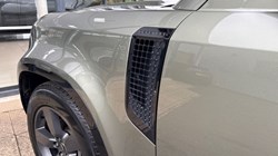 2023 (23) LAND ROVER DEFENDER 3.0 D250 X-Dynamic HSE 90 3dr Auto 4660903