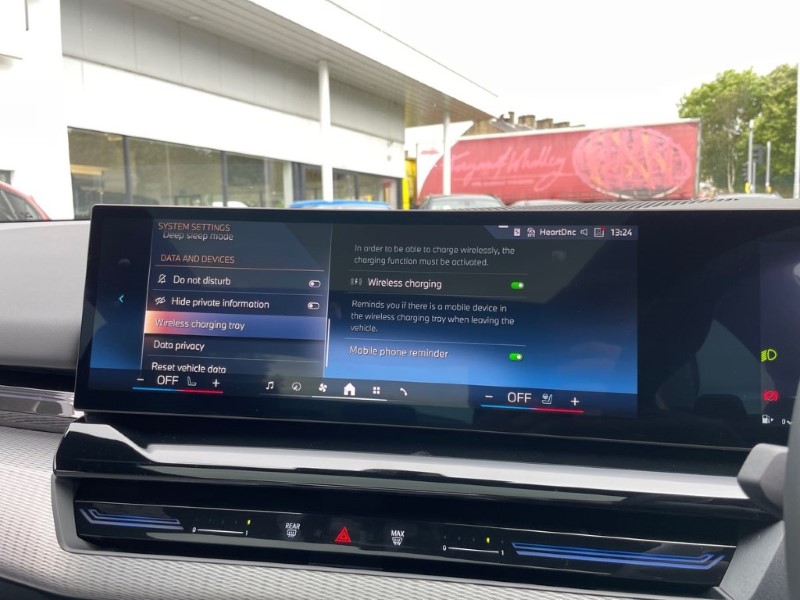 2025 (74) BMW 5 SERIES 520i M Sport 4dr Auto 3392096