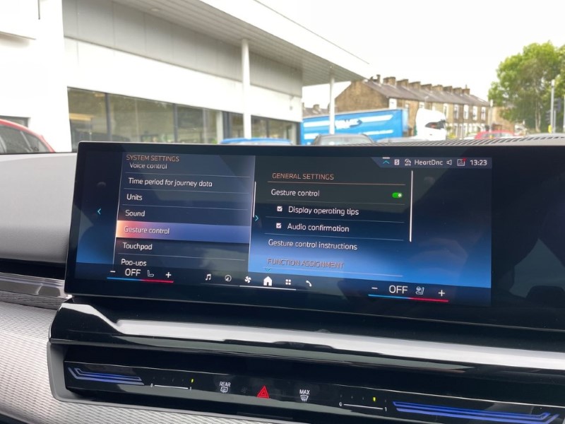 2025 (74) BMW 5 SERIES 520i M Sport 4dr Auto 3392097