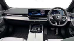 2025 (74) BMW 5 SERIES 520i M Sport 4dr Auto 3392064