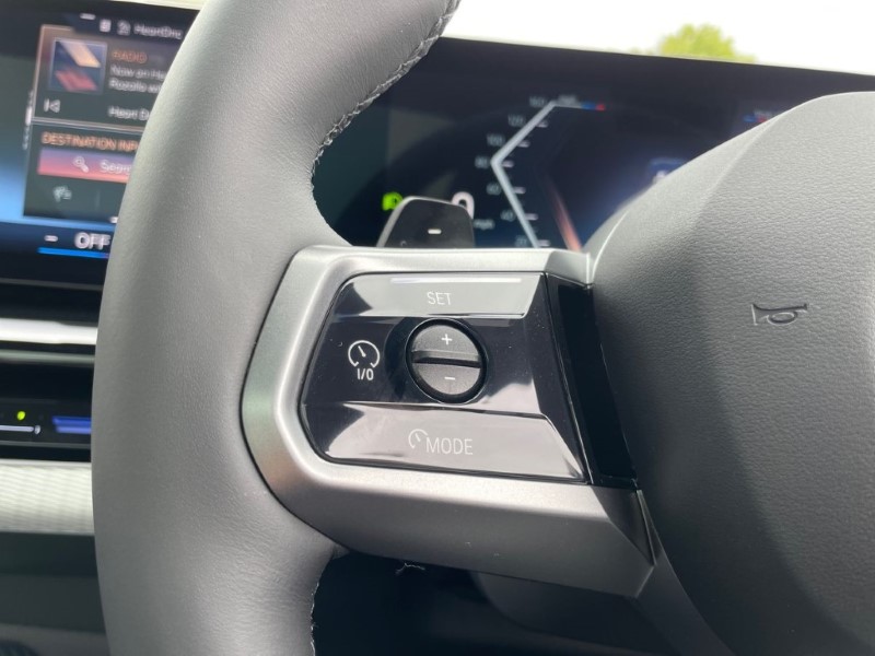 2025 (74) BMW 5 SERIES 520i M Sport 4dr Auto 3392077