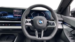 2025 (74) BMW 5 SERIES 520i M Sport 4dr Auto 3392065