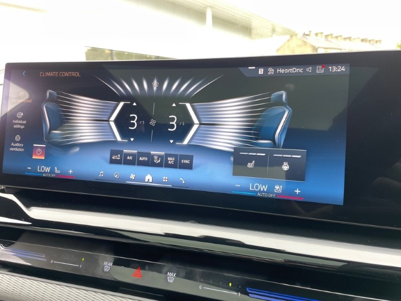 2025 (74) BMW 5 SERIES 520i M Sport 4dr Auto 3392091