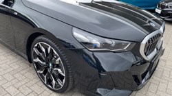 2025 (74) BMW 5 SERIES 520i M Sport 4dr Auto 3392101