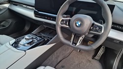  BMW 5 SERIES 520i M Sport 4dr Auto 2816070
