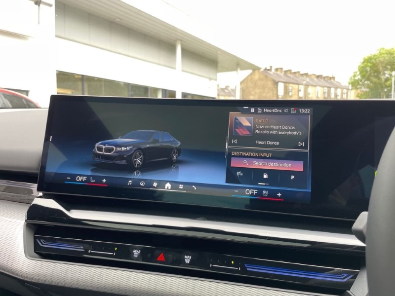 2025 (74) BMW 5 SERIES 520i M Sport 4dr Auto 3392087