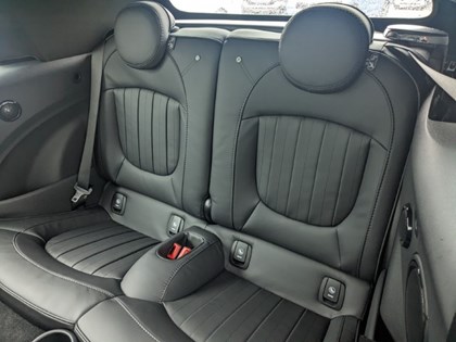  MINI CONVERTIBLE 2.0 Cooper S Classic Premium Plus 2dr Auto
