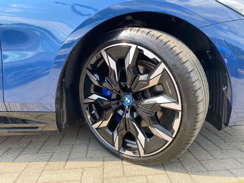 2025 (25) BMW I5 250kW eDrive40 M Sport 84kWh 4dr Auto [Tech PLUS/22kW] 3631314