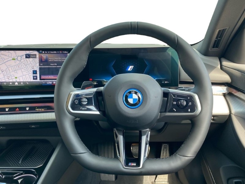2025 (25) BMW I5 250kW eDrive40 M Sport 84kWh 4dr Auto [Tech PLUS/22kW] 3631268