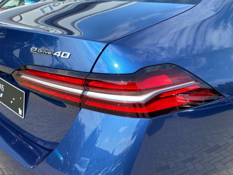 2025 (25) BMW I5 250kW eDrive40 M Sport 84kWh 4dr Auto [Tech PLUS/22kW] 3631312