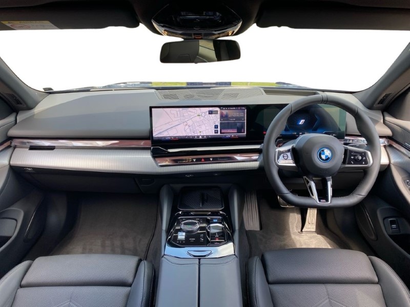 2025 (25) BMW I5 250kW eDrive40 M Sport 84kWh 4dr Auto [Tech PLUS/22kW] 3631267