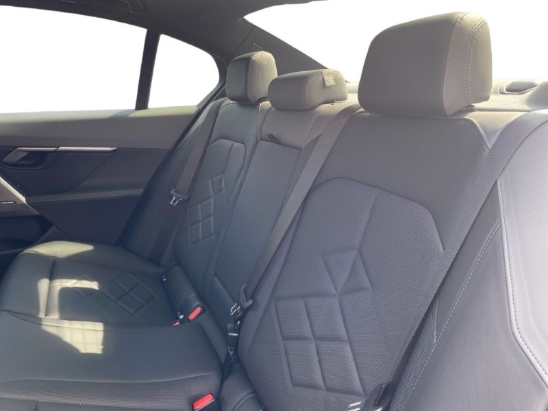 2025 (25) BMW I5 250kW eDrive40 M Sport 84kWh 4dr Auto [Tech PLUS/22kW] 3631275