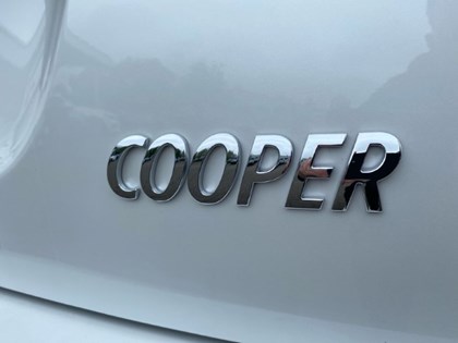 MINI CONVERTIBLE 1.5 Cooper Classic Premium 2dr Auto