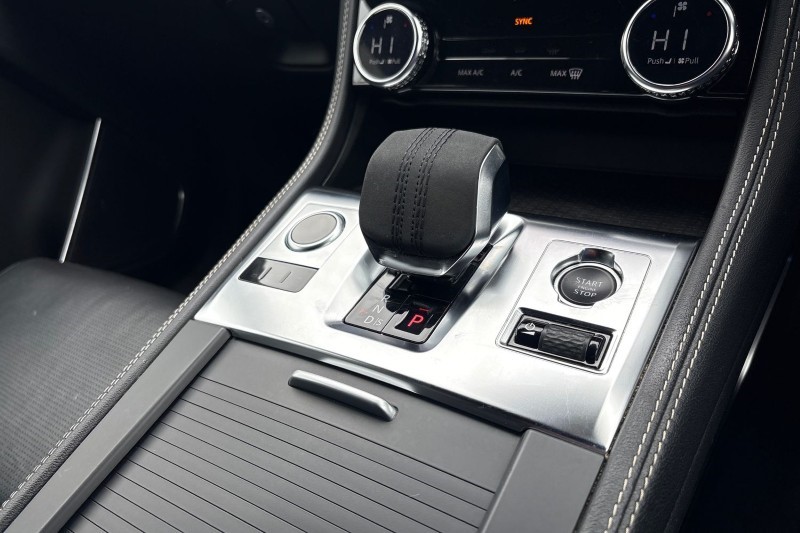 2021 (71) JAGUAR F-PACE 2.0 D200 R-Dynamic S 5dr Auto AWD 4686047