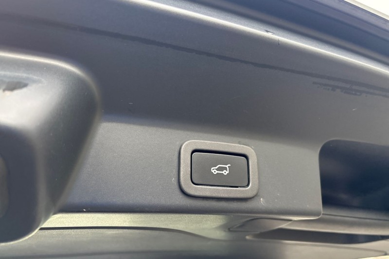 2021 (71) JAGUAR F-PACE 2.0 D200 R-Dynamic S 5dr Auto AWD 4686077