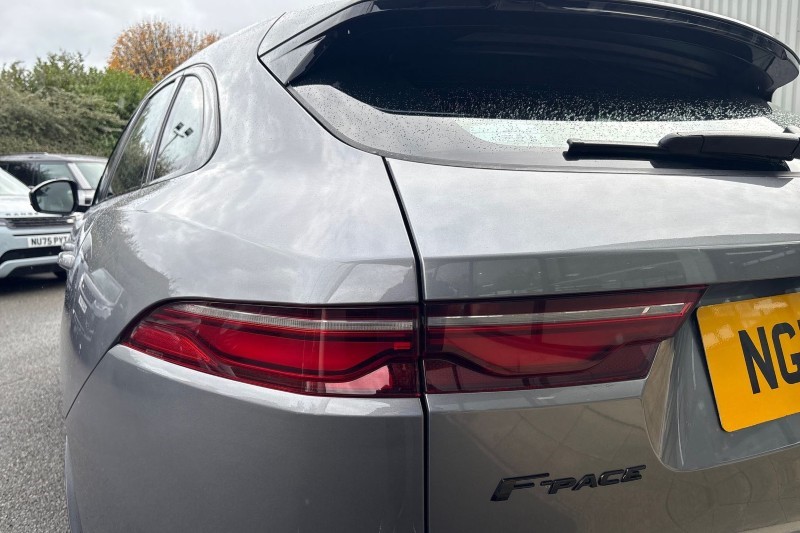 2021 (71) JAGUAR F-PACE 2.0 D200 R-Dynamic S 5dr Auto AWD 4686053
