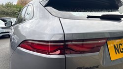 2021 (71) JAGUAR F-PACE 2.0 D200 R-Dynamic S 5dr Auto AWD 4686053