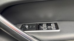 2021 (71) JAGUAR F-PACE 2.0 D200 R-Dynamic S 5dr Auto AWD 4686057