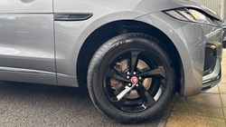 2021 (71) JAGUAR F-PACE 2.0 D200 R-Dynamic S 5dr Auto AWD 4686081