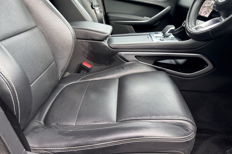 2021 (71) JAGUAR F-PACE 2.0 D200 R-Dynamic S 5dr Auto AWD 4686059